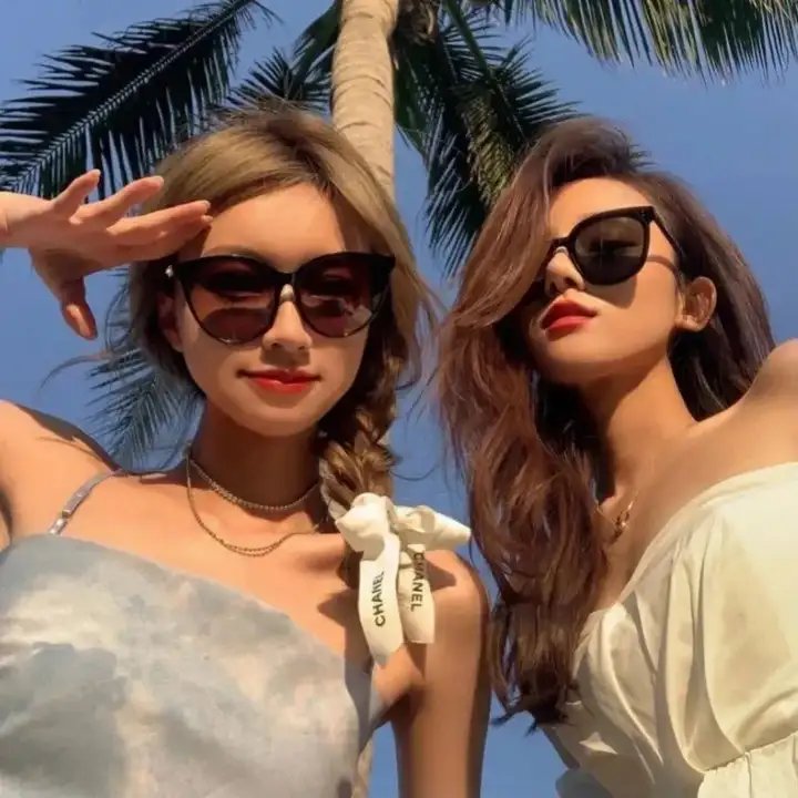 胡桃夹子和四个王国国语 海报